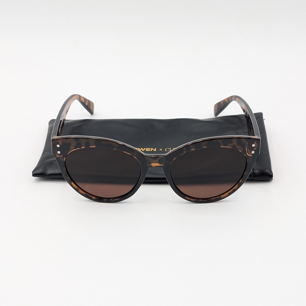 Stylish Tortoise Shell Sunglasses